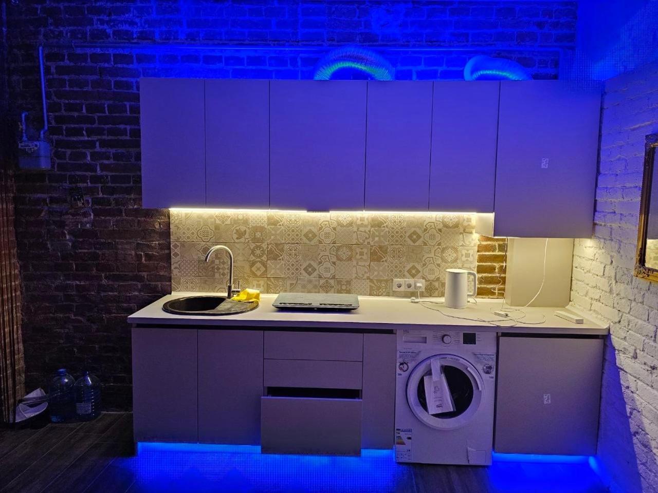 Kuss Apartments Lviv Bagian luar foto