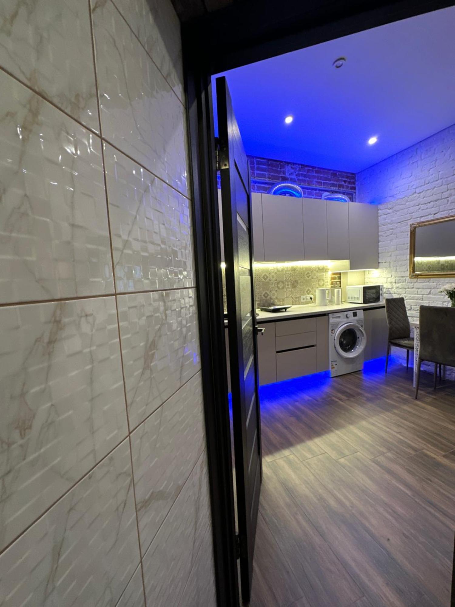Kuss Apartments Lviv Bagian luar foto